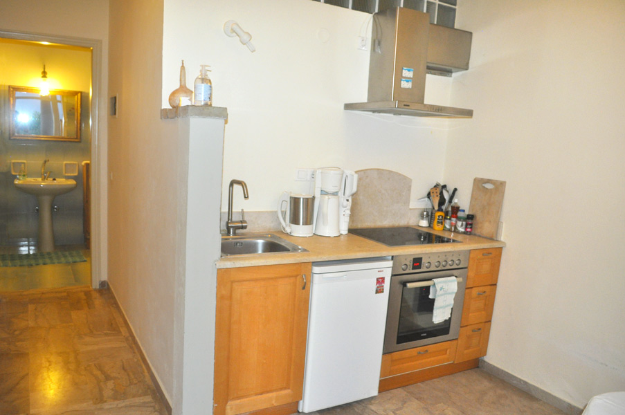 Apartment B - kitchen